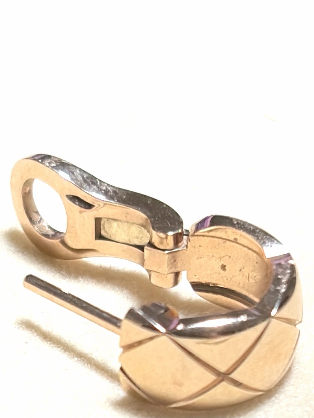 Coco Crush Clip On channel Earring 18k